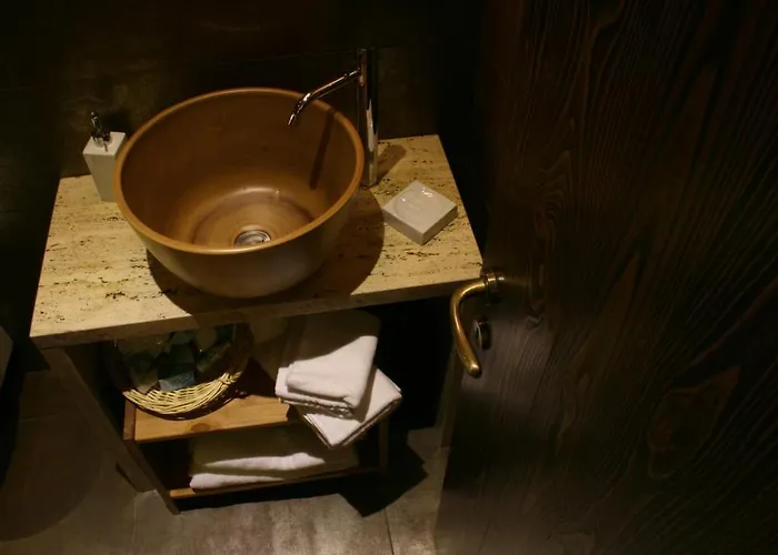 L'ecce Sphero Bed and Breakfast 4*